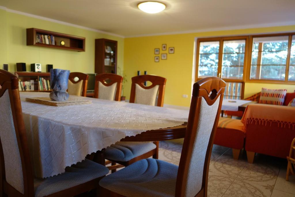 Apartmany Arnika ฮอร์นี ปลานา ภายนอก รูปภาพ